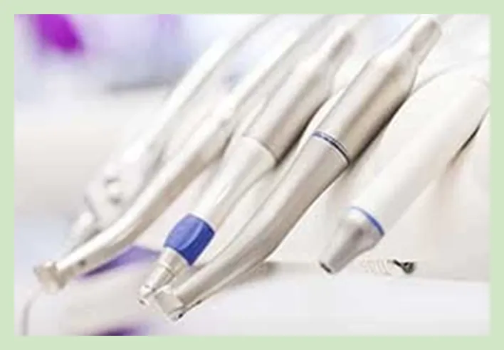 歯科治療用の器具の写真